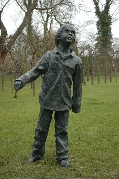 bronzen tuinbeeld