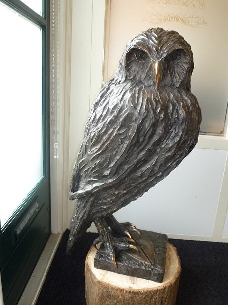 bronzen uil